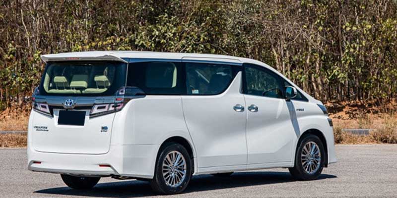  Toyota Vellfire Car Rental Chennai 